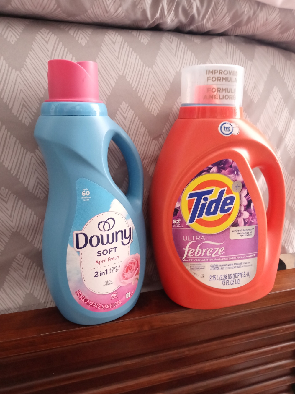 Downy Fabric Softener And Tide Ultra Febreze Laundry Detergent